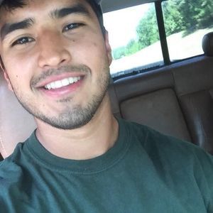 Meet your Posher, Emiliano